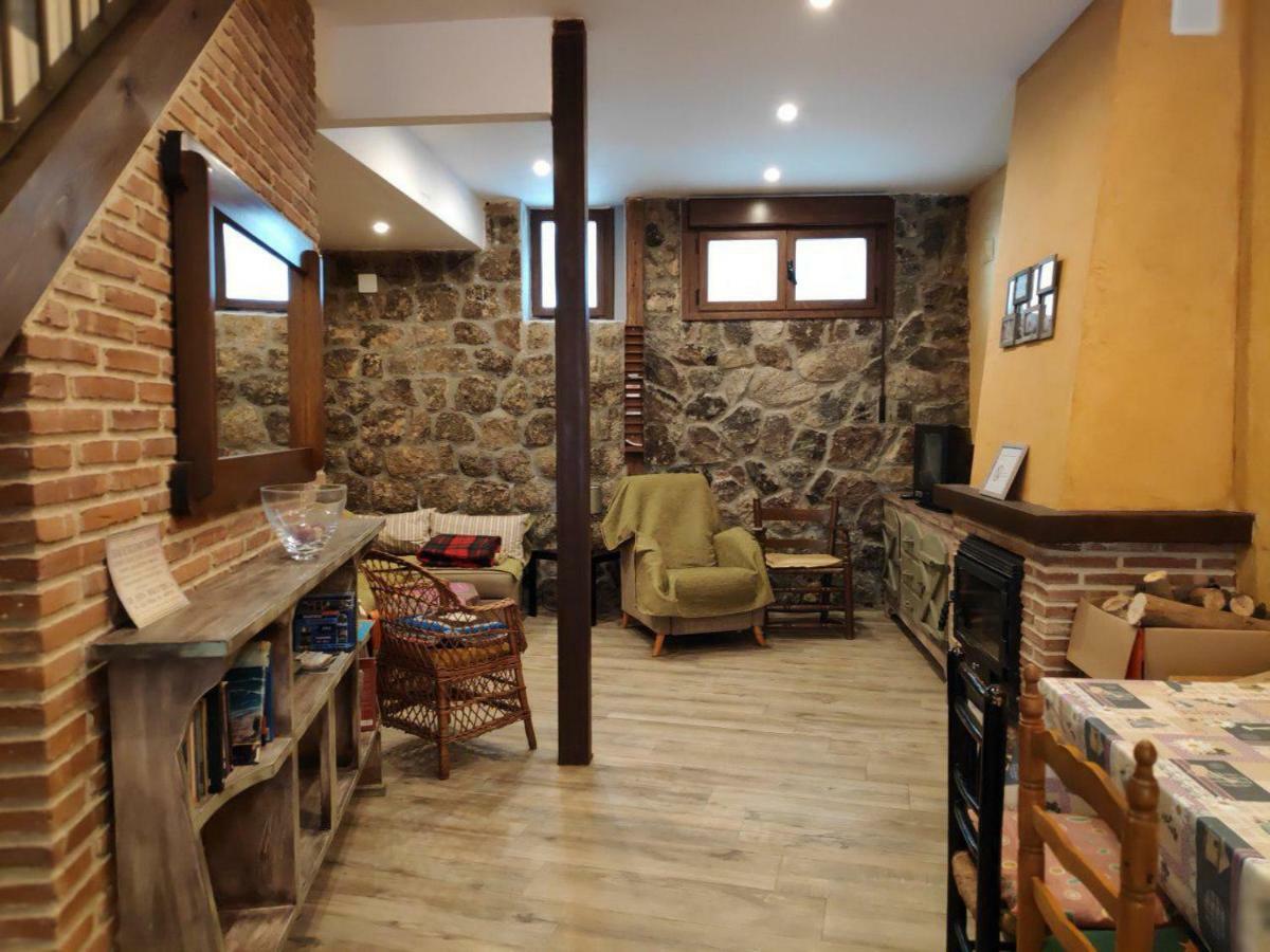 La Calleja Villarejo del Valle Exterior photo