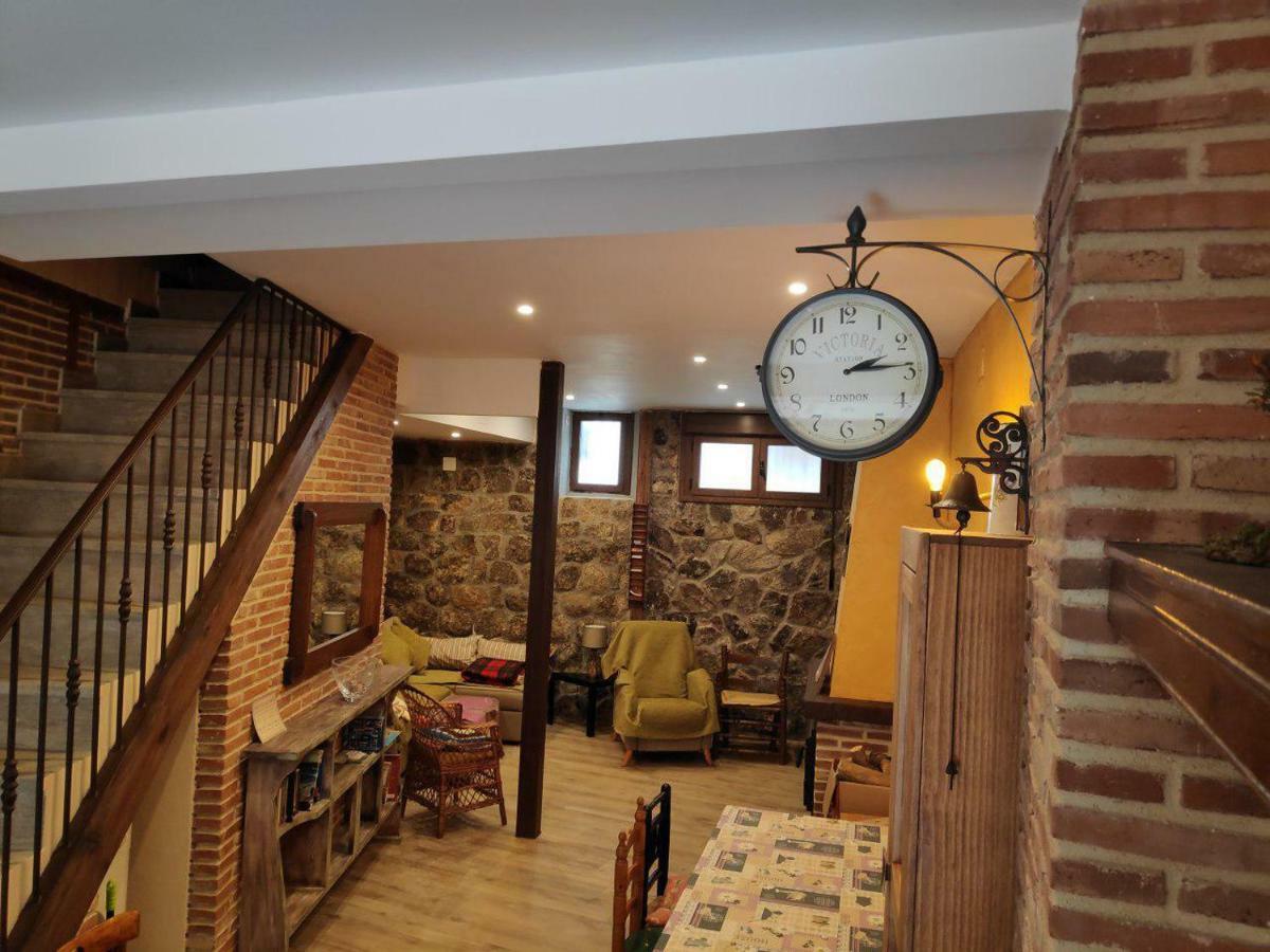La Calleja Villarejo del Valle Exterior photo